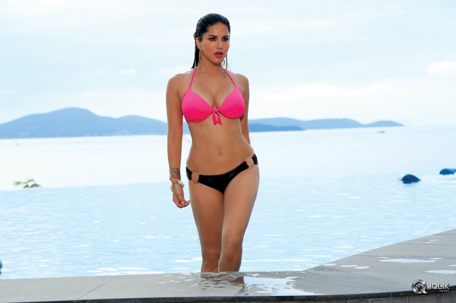 Sunny-leone